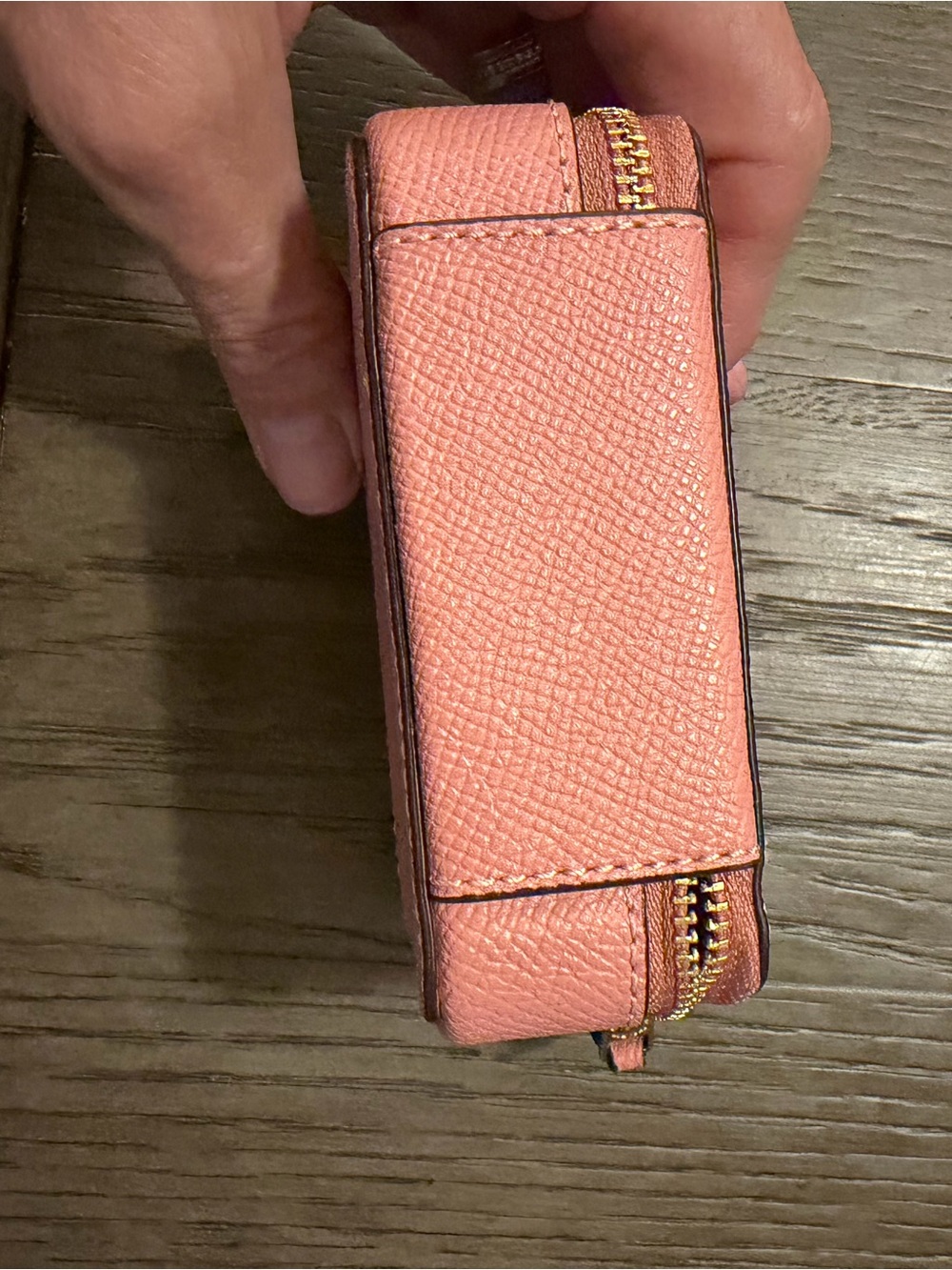 Coach Bubblegum Pink Saffiano Zip pill Case - excellent condition! - Picture 4 of 8